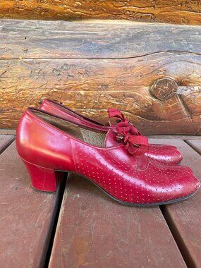 Vintage 1940s Stenchever's Red Perforated Leather Heels Beaded Laces - Size 10AA